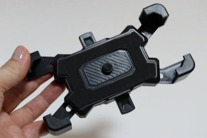 ダイソー 自転車スマホホルダー（ワンタッチ固定式） 