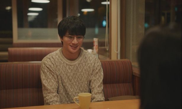 【写真を見る】木戸大聖演じる“もう一人の主人公”はヒロインが想いを寄せる大学生の入江博基 [c]田村茜／コアミックス [c]映画「モブ子の恋」製作委員会