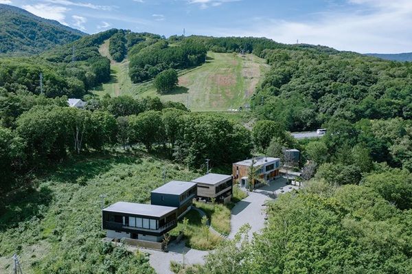 【北海道小樽市】滞在型複合施設「山郷」など計2会場でグルメや音楽が楽しめる「SANGO FES 2026」開催