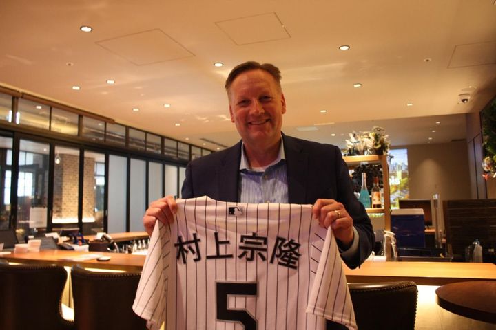 シカゴ・ホワイトソックスのマーケティング最高責任者である、ブルックス・ボイヤーさん