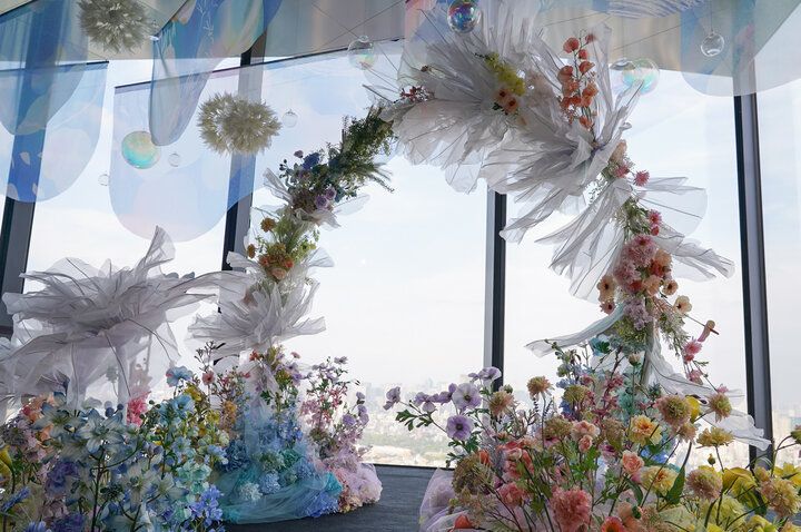 渋谷で空の中を歩くような没入体験を。 お花と雲が溶け合う空間をめぐるイベントをレポート