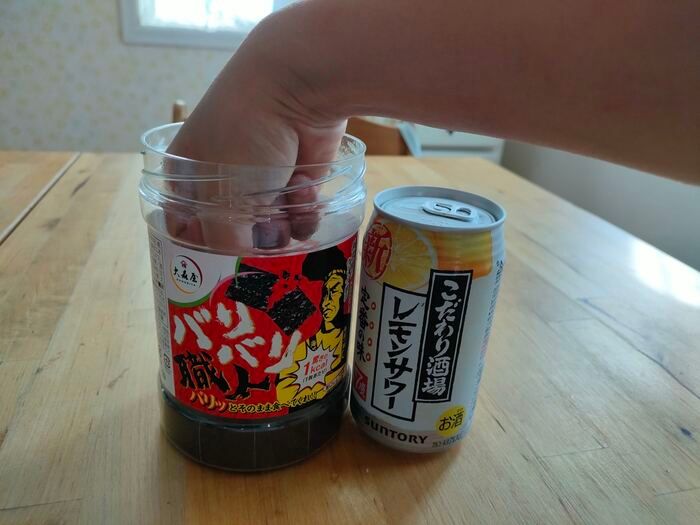 手が「グー」で入るのが最高♪『味海苔の空き容器』が万能収納に大変身！？