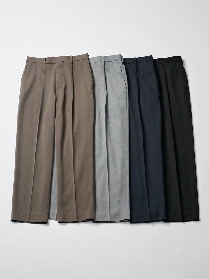 ユニクロ：シー タックワイドテーパードパンツ カラーバリエーション