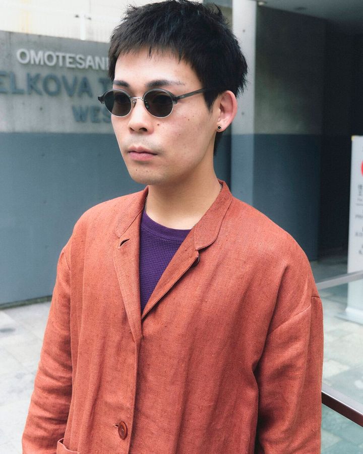 【20代スナップ＠原宿】季節感を意識した“やりすぎない”色選びがお洒落