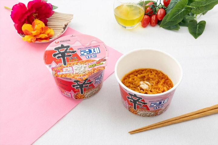 「辛ラーメン ロゼ カップ」
