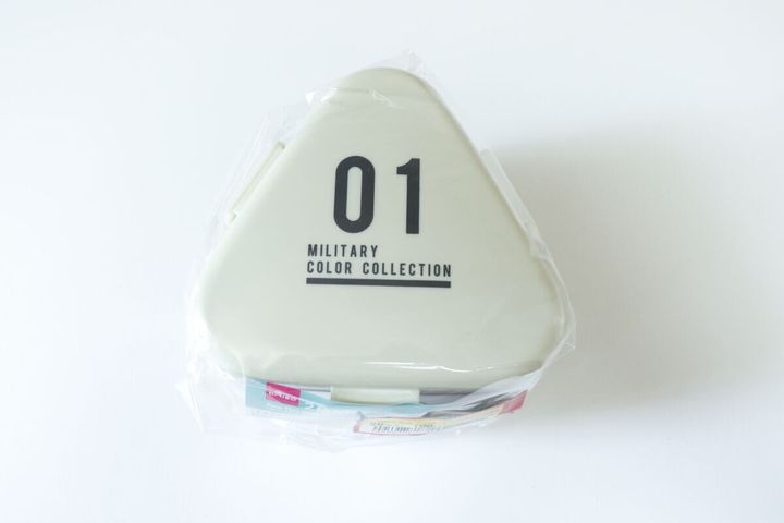 ダイソー2段おにぎり弁当箱