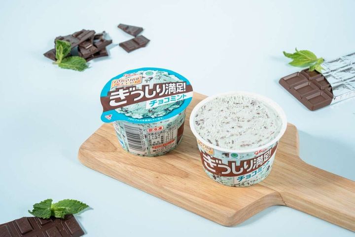 ファミマ ぎっしり満足！ チョコミント