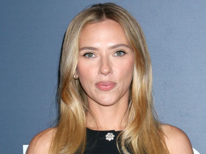 カンヌでスタオベ中の監督がその場でスカーレット・ヨハンソンに電話→『エクソシスト』撮影中で出れず （C）AFLO width=