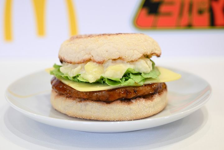 朝マック®限定「北海道じゃがチーズてりやきマフィン」単品410円～、バリューセット610円～、コンビ470円～
