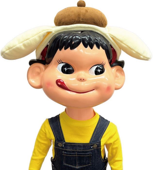 店頭ペコちゃん人形がポムポムプリンみたいに変身