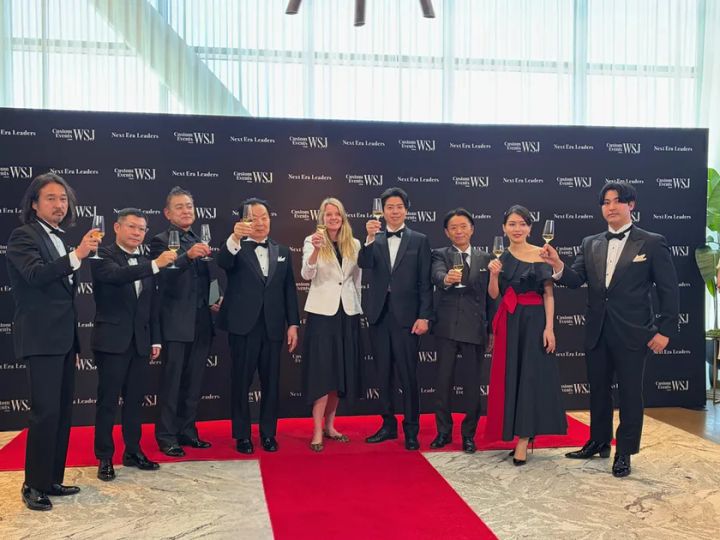 WSJ主催「The Future of Everything」での授賞式の様子（右から4番目：株式会社タミヤホーム 代表取締役社長 田宮 明彦)