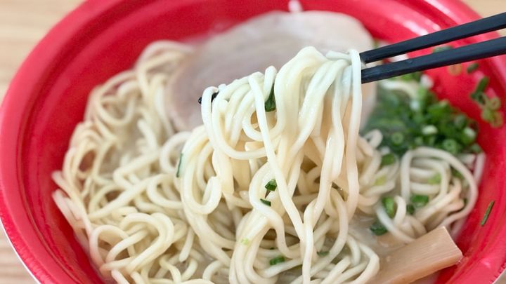 どろっとスープはまさに「こってりMAX」【ローソン】のコラボ麺を実食