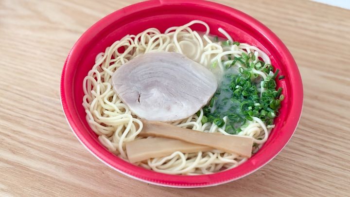 どろっとスープはまさに「こってりMAX」【ローソン】のコラボ麺を実食