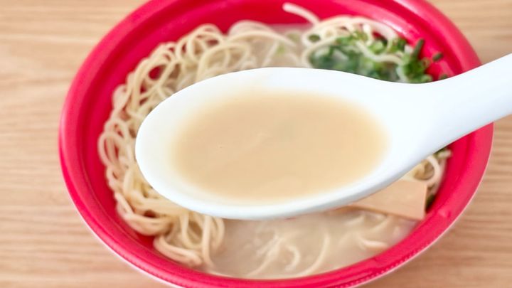 どろっとスープはまさに「こってりMAX」【ローソン】のコラボ麺を実食