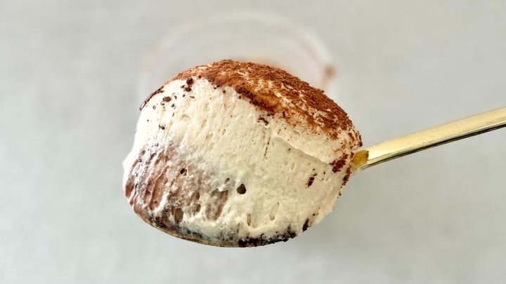 華やかな香りに隠された意外な食感！【ローソン】に大人味の新作スイーツ