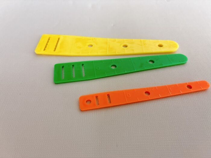 【セリア】これな〜んだ？手探りの作業が驚くほどラクになる『ありそうでなかった発明品』見つけました！