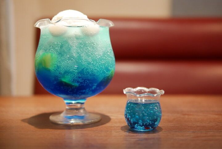目の前で燃えるかき氷にうっとり。吉祥寺の隠れ家カフェ「ルミエール」で物語の世界へ