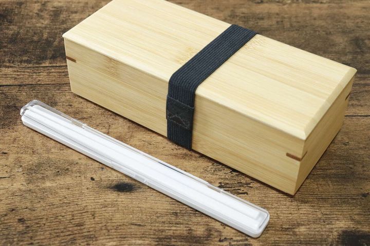 ダイソーの音が鳴りにくいスリムはし箱セットのビジュアル