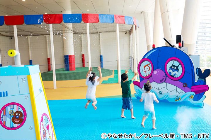 水あそびひろば びっくりバケツ