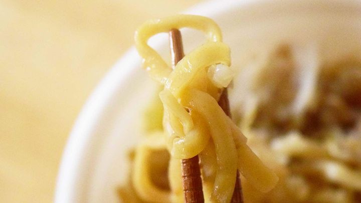 麺はワシワシ系の極太麺で、二郎系らしい存在感のある麺感をしっかりと楽しめます。