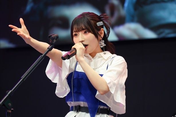 「青木陽菜 ライブステージ」の様子