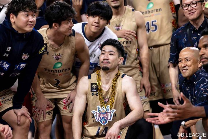 画像: 岸本隆一（#14/176cm/PG･SG）