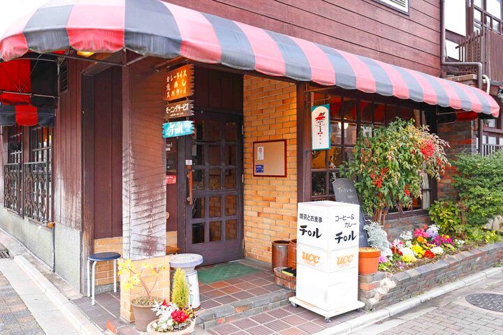 朝も昼も訪れたい♪ 京都・二条城近くの「喫茶チロル」で懐かしの喫茶店メニューを