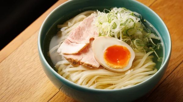 【東京都港区】「焼鳥たぬき」がオープン！「錦爽どり」の焼き鳥から定番居酒屋メニューまで楽しめる