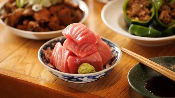 【東京都港区】「焼鳥たぬき」がオープン！「錦爽どり」の焼き鳥から定番居酒屋メニューまで楽しめる