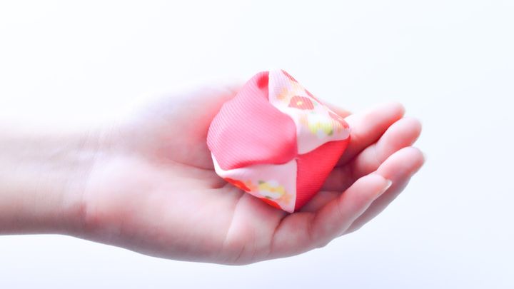 セリアで「お手玉」を買ってみたら楽しすぎた！キャンドゥ・ダイソーにもある？