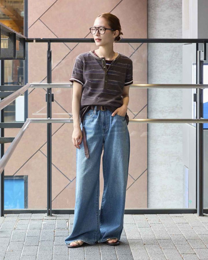 画像: 中に着たTシャツ￥8,800・上に重ねた”ACASAM”のメッシュTシャツ￥13,200・