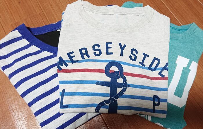 Tシャツの〈襟のヨレ〉を直したい！そんなときは『氷』を使う！？手軽にできるワザを試してみた