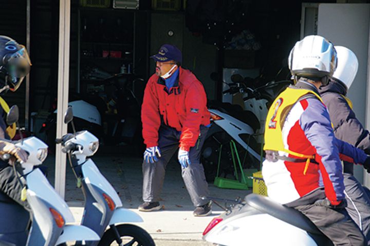 県教育委員会が二輪車安全運転者講習会を開催｜県内事故状況を反映した実技と講義内容