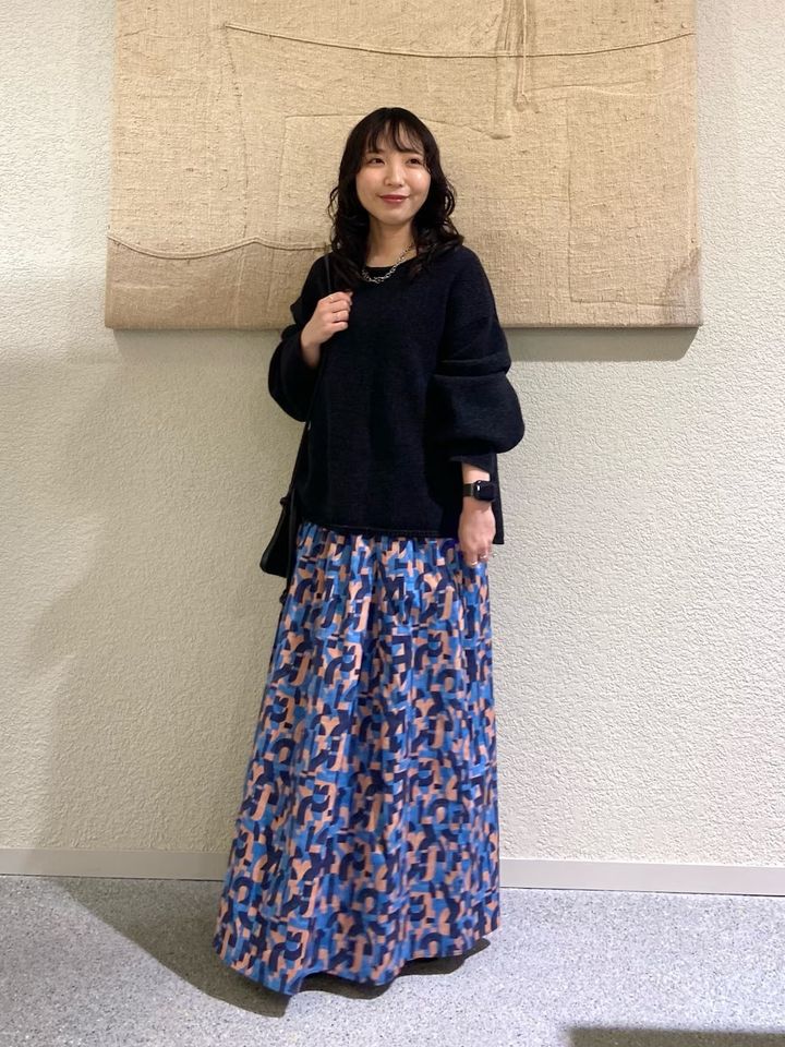 ファン多め！ 上品なリバティプリントの柄スカート