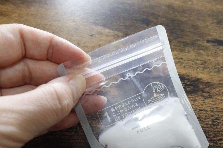 ダイソーの使い切りできる詰め替えパウチ（fun trip、8枚）の使用例