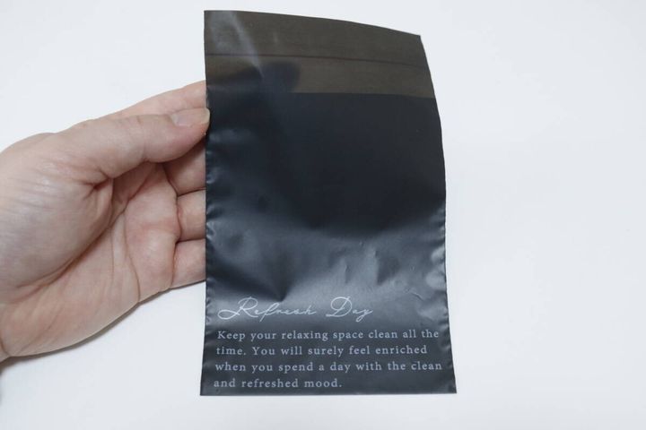 糊付き消臭サニタリーバッグ デザイン
