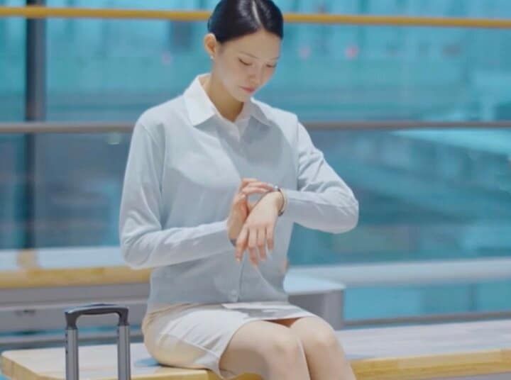【写真・画像】「誰が見てもCA顔」圧倒的スタイルと美貌を持つ美女、勤務中の美しい姿に反響「背も高くて顔も小さい」 1枚目