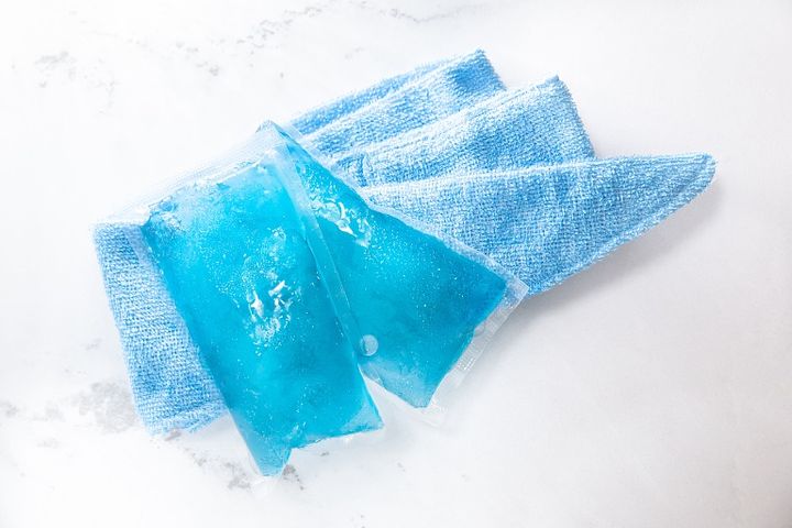 火照り対策 保冷剤とタオル