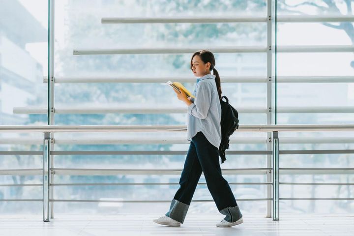 頻尿・尿漏れは「キュッと締めるだけ」で改善へ。家でも外でもできる骨盤底筋トレーニング3つ