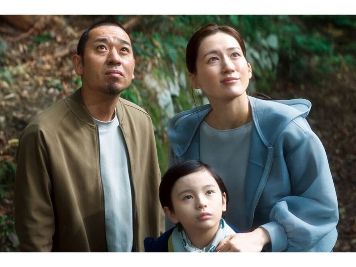 大ヒットしている『プラダを着た悪魔2』からクイズ映画、そして、ひつじミステリーと是枝監督の新作まで見応え大ありの5作品。外国映画と日本映画をバランスよく選びました。公開中の映画はプチネタバレありの本音レビューです！ ※画像：©2026フジテレビジョン・ギャガ・東宝・AOI Pro.