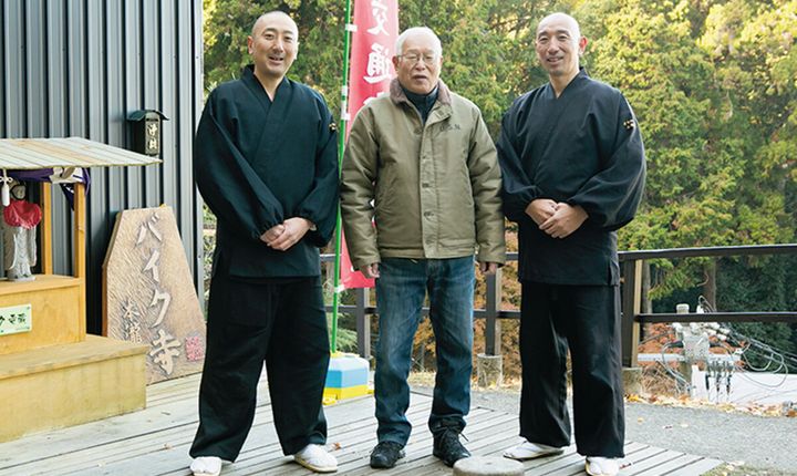 バイク寺こと大阪の妙見山にある本瀧寺の常連でもある久本さん。シュウケン和尚と弟の野間昭泉さんとはツーリング仲間でもある。シュウケン和尚いわく久本さんは「私のバイクの師匠」だそう
