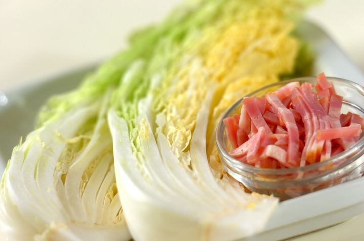 焼き白菜のシーザーサラダの下準備1