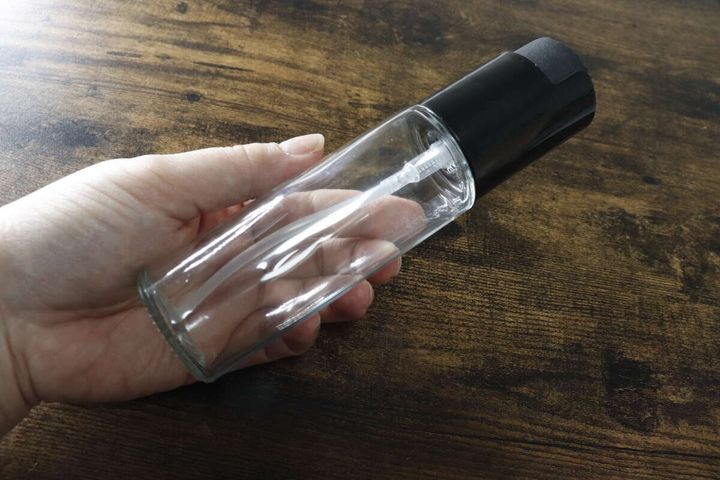 セリアのオイルスプレー 100mLのビジュアル