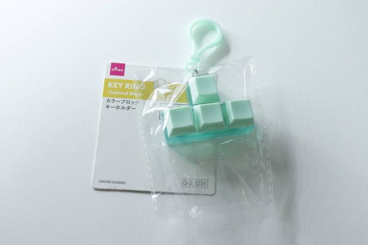 カラーブロックキーホルダー パッケージ