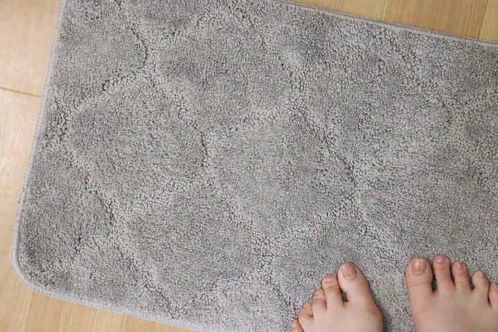 ダイソー フロアマット（モロッカン、無地） 使用例