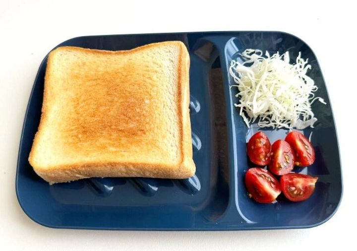 ダイソー 食パン皿 使用例