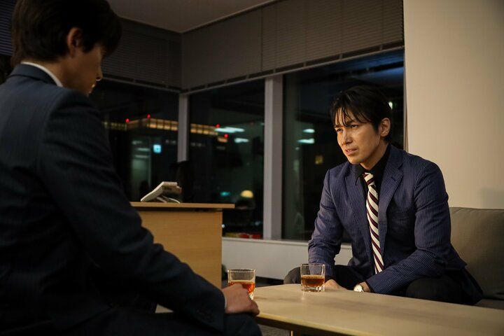 【写真・画像】「これじゃ美月が満足できないわけだ」 不倫男がサレ夫に“夜の営み”でゲスマウント 『余命3ヶ月のサレ夫』第5話 2枚目