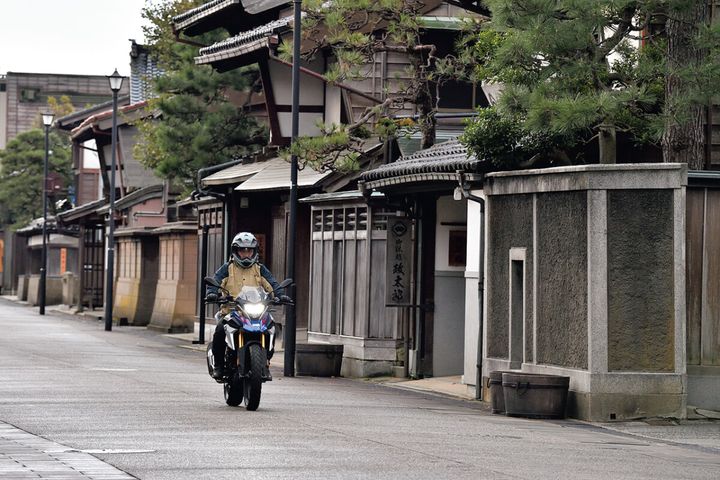 【富山ツーリング】北前船の歴史と「天然の生け簀」を巡る！港町から神通川の秘湯へ行く絶景旅