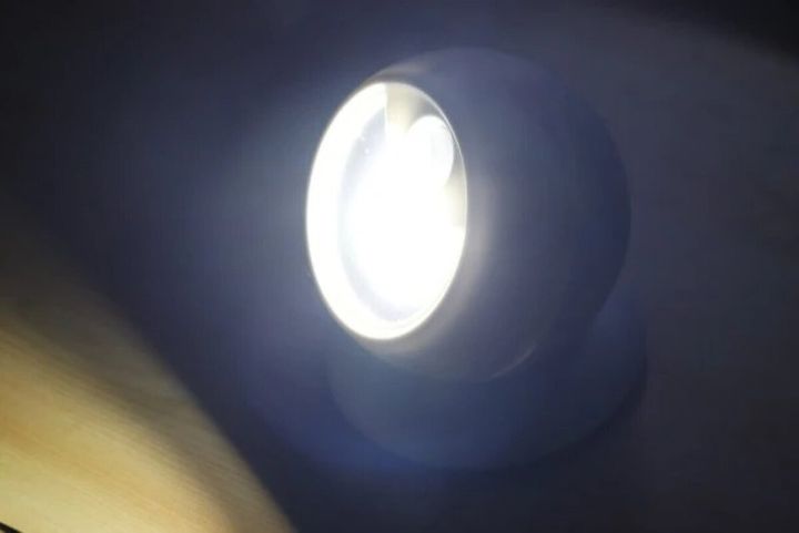 ダイソー センサーライト ボールタイプ 使用例