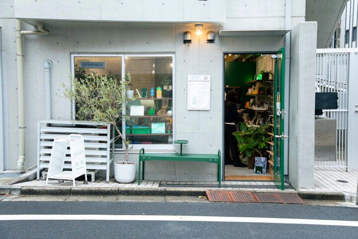 韓国・台湾の珍しい文具も。緑色好き店長がセレクトした、ときめき文具雑貨店 | 参宮橋「greenery」